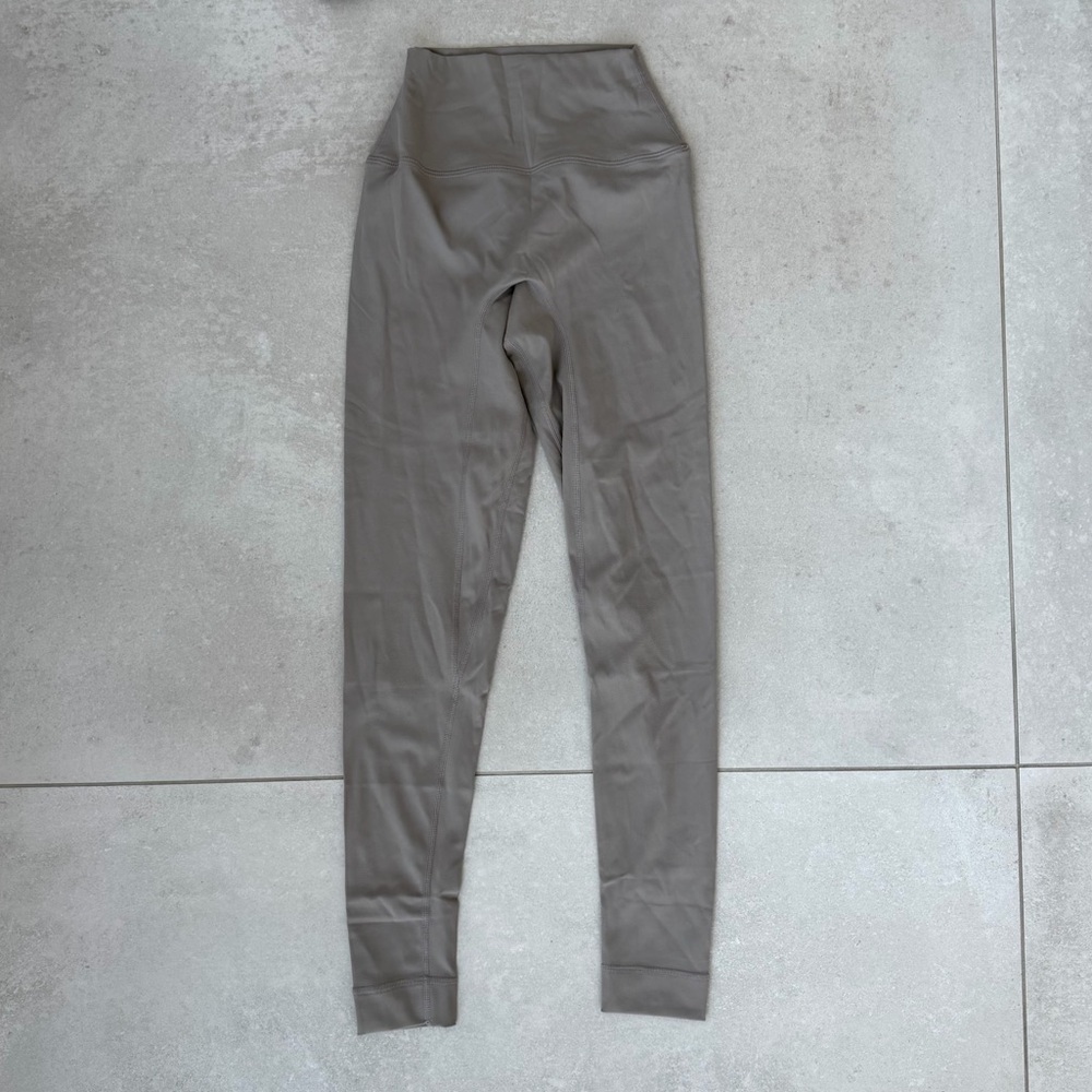 SET ACTIVE GREY LUX HIGH RISE LEGGINGS - Picture 3 of 7
